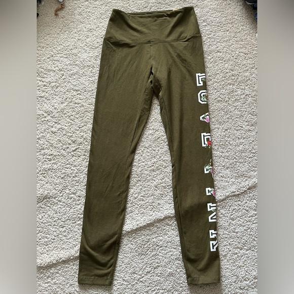 NWT Victoria’s Secret PINK Olive Green Tropical Logo Leggings S 🌴 - Picture 5 of 7
